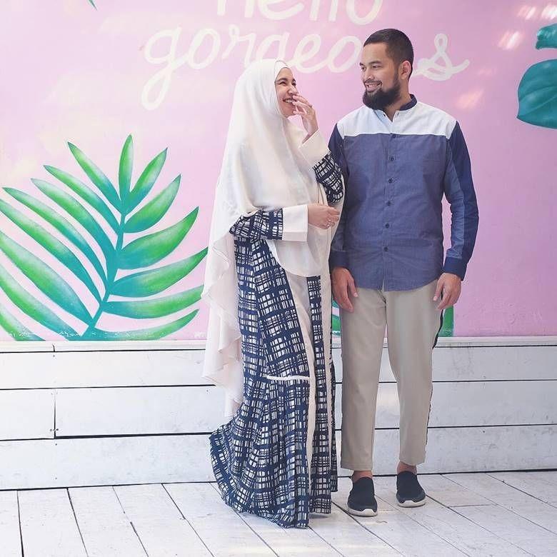 10 Potret Kompak Teuku Wisnu Shireen Yang Gemar Pakai Outfit Kembar