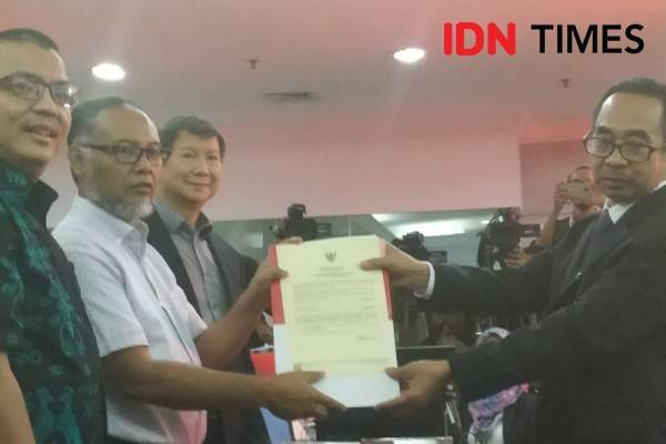 BPN Prabowo Sandiaga Resmi Daftarkan Gugatan Pilpres 2019 Ke MK