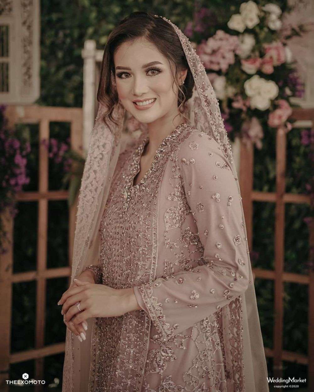 Inspirasi Makeup Dan Kebaya Pernikahan Atries Angel Adat Sunda Elegan