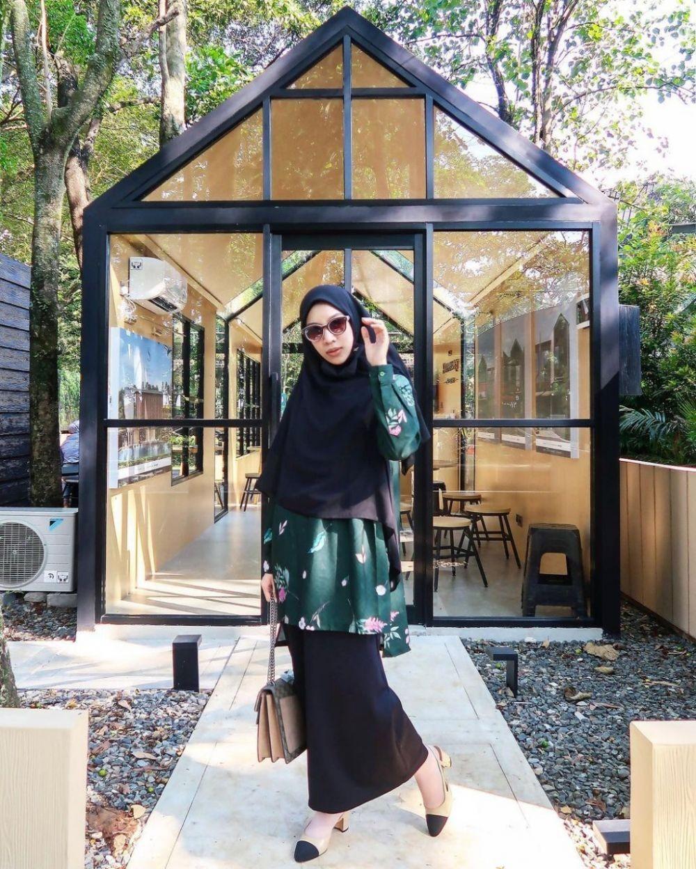 Inspirasi Padu Padan Tunik Dan Rok Ala Selebgram Hijab Kece Ditiru