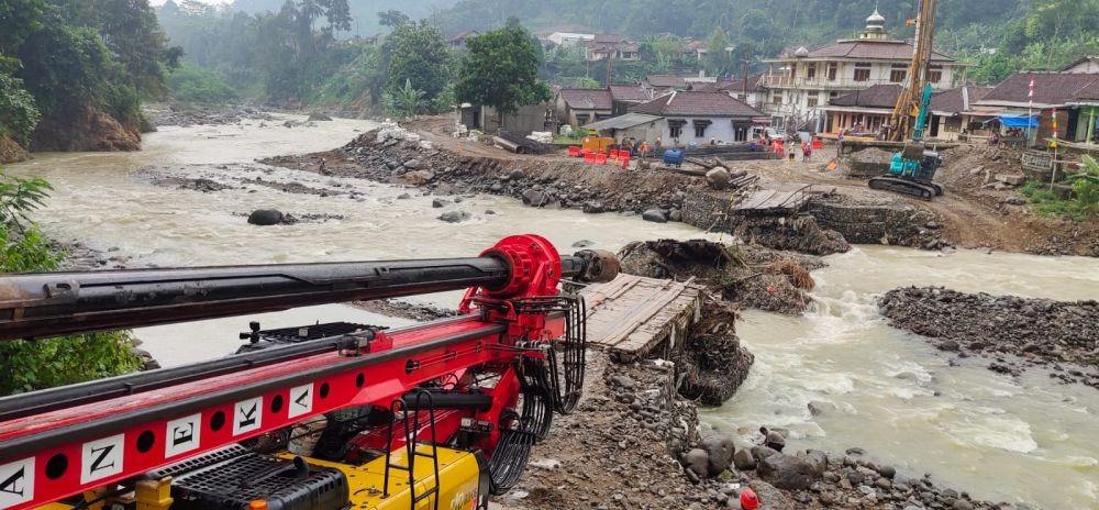 Jembatan Akses Ke Negeri Di Atas Awan Banten Terputus Lagi