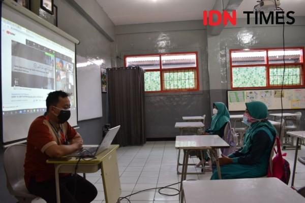 330 Sekolah Di Bandung Mulai Belajar Tatap Muka