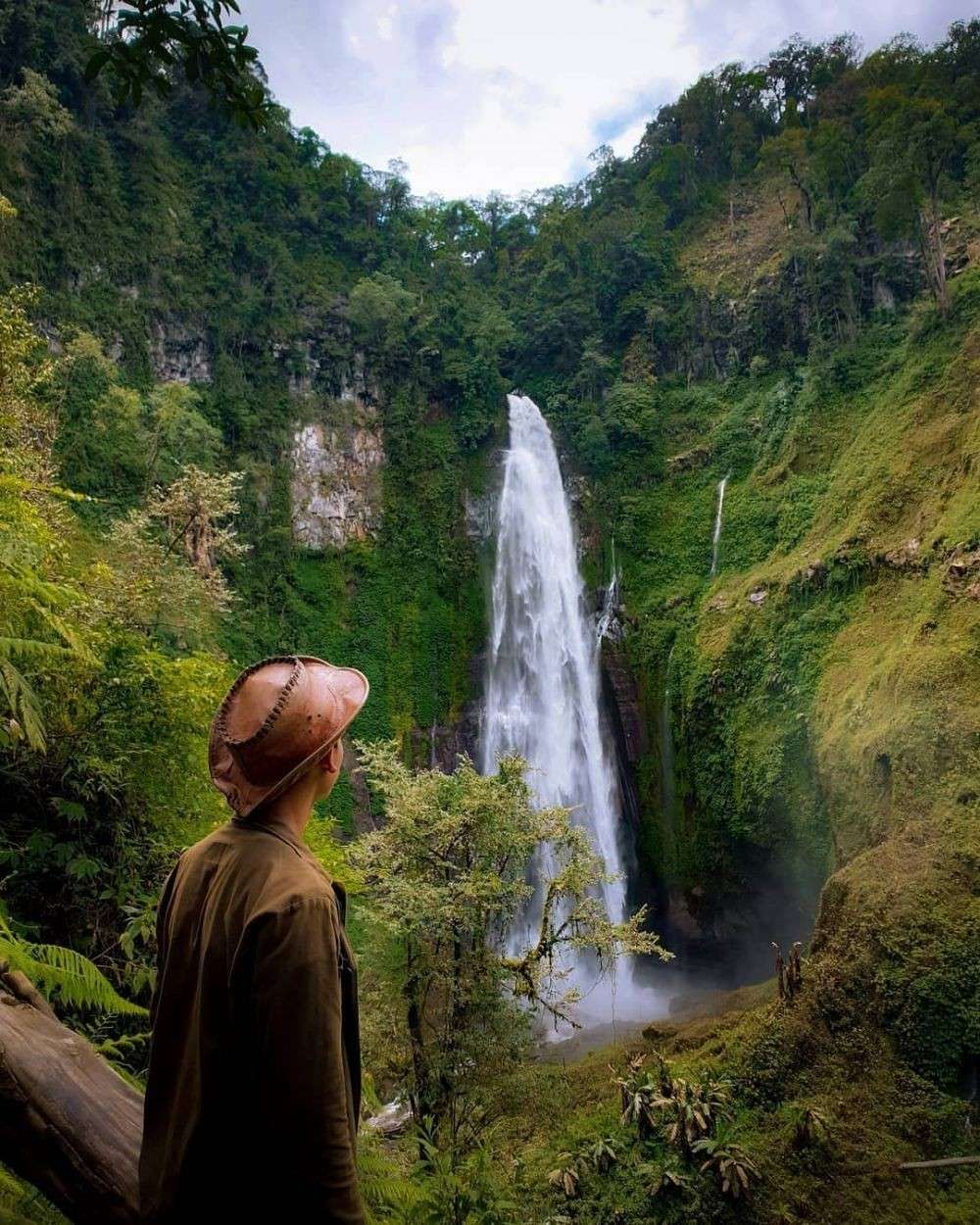 Air Terjun Tercantik Di Nusa Tenggara Barat Eksotis