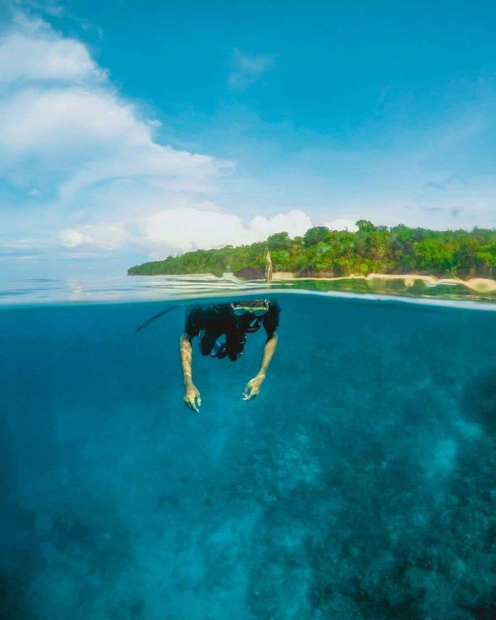 Wisata Pulau Moyo Sumbawa Informasi Lokasi Rute Harga