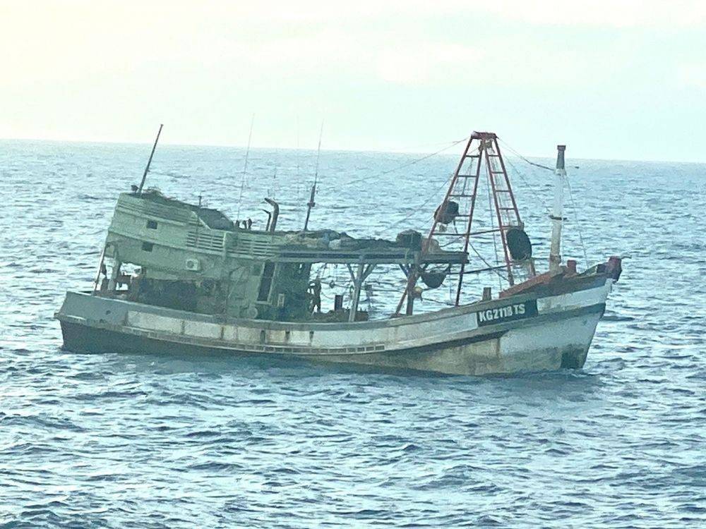 Bakamla Tangkap Kapal Nelayan Vietnam Yang Curi Ikan Ton