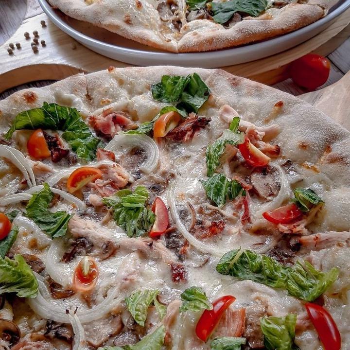 Rekomendasi Tempat Makan Pizza Enak Di Yogyakarta