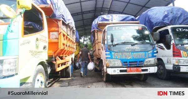 Warga Enggan Memilah Sampah Takkan Diambil Petugas