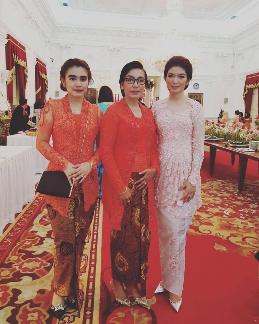 9 Inspirasi Kebaya Dan Songket Ala Istri Pejabat Ciamik