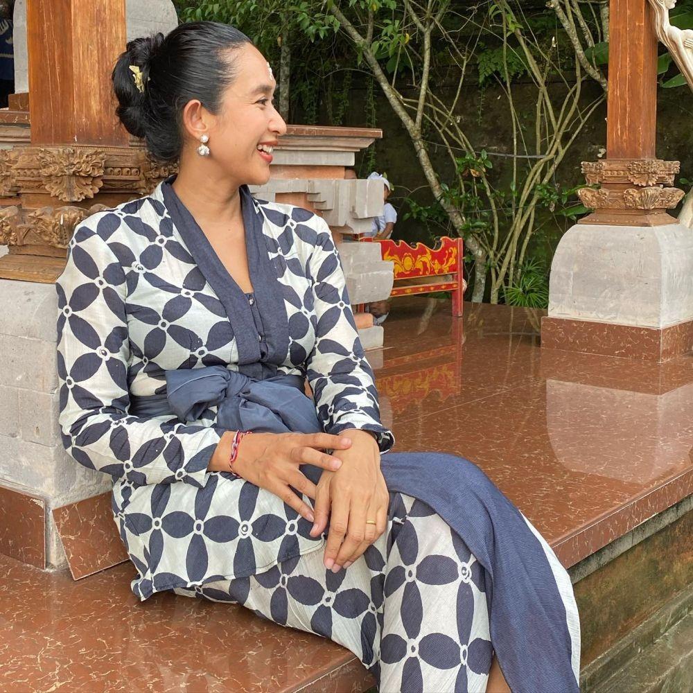 Model Sanggul Untuk Kebaya Klasik Kental Kesan Ningrat