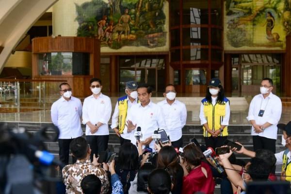 Jokowi Kunjungi Revitalisasi Tmii Progresnya Persen