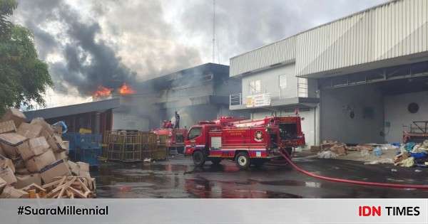 Gudang Jne Di Cimanggis Depok Terbakar Api Diduga Dari Ini