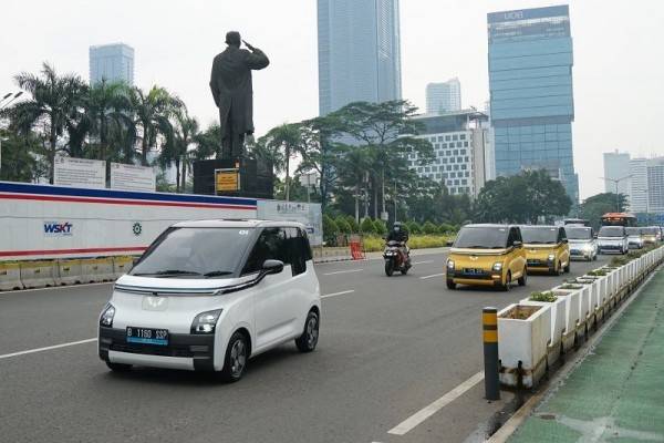 Mobil Listrik Bebas Ganjil Genap Keuntungan Dan Tantangan Di Jalan Raya