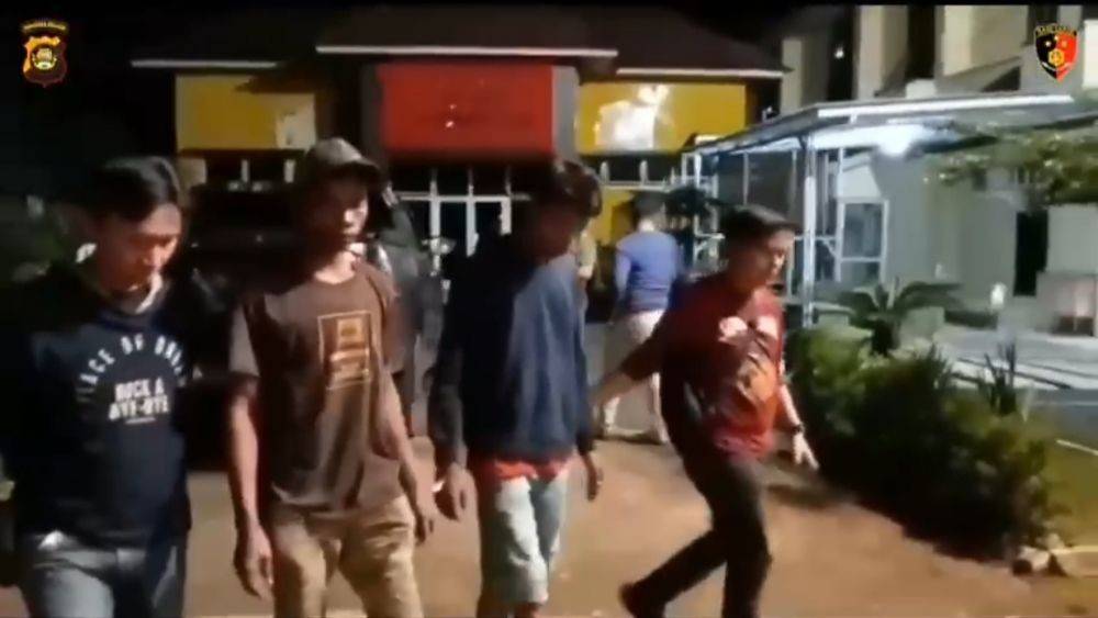 Warga Muba Tertangkap Basah Timbun Solar Dan Oplos Pertalite