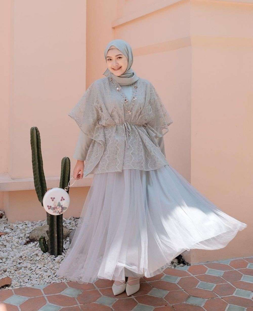 Gaya Kondangan Outer Lace Style Hijab Paripurna