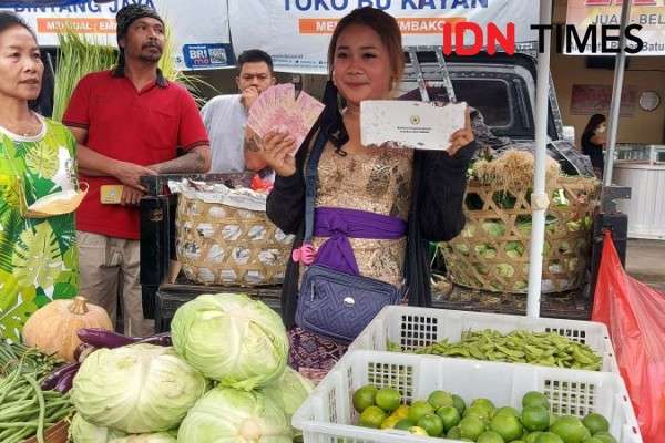 Pedagang Sayur Di Pasar Baturiti Gugup Bertemu Jokowi