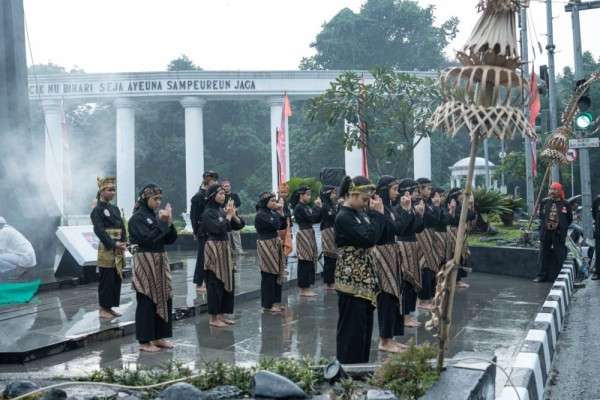 Budaya Ngumbah Tugu Kujang Terus Dilestarikan