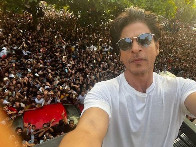 Kronologi Shah Rukh Khan Alami Kecelakaan Dilarikan Ke RS