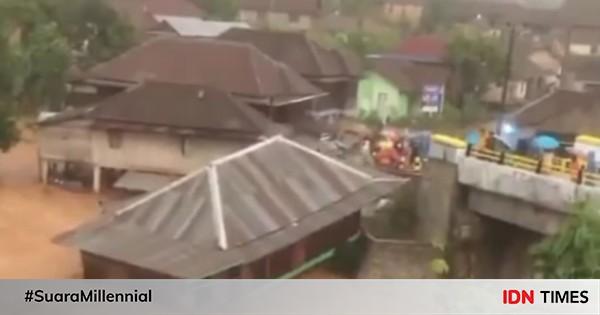 6 Warga OKU Selatan Hilang Terseret Banjir Bandang