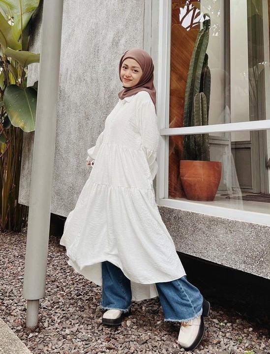 10 OOTD Hijab Pakai Dress Dan Jeans Style Trendy Nan Santun