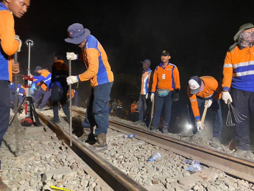 Puluhan Korban Luka Ringan Evakuasi Ka Argo Semeru Lanjut