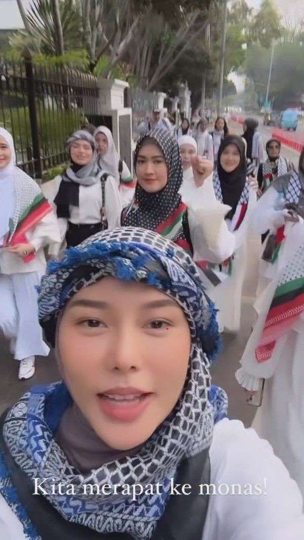 Potret Artis Ikut Aksi Bela Palestina Di Jakarta