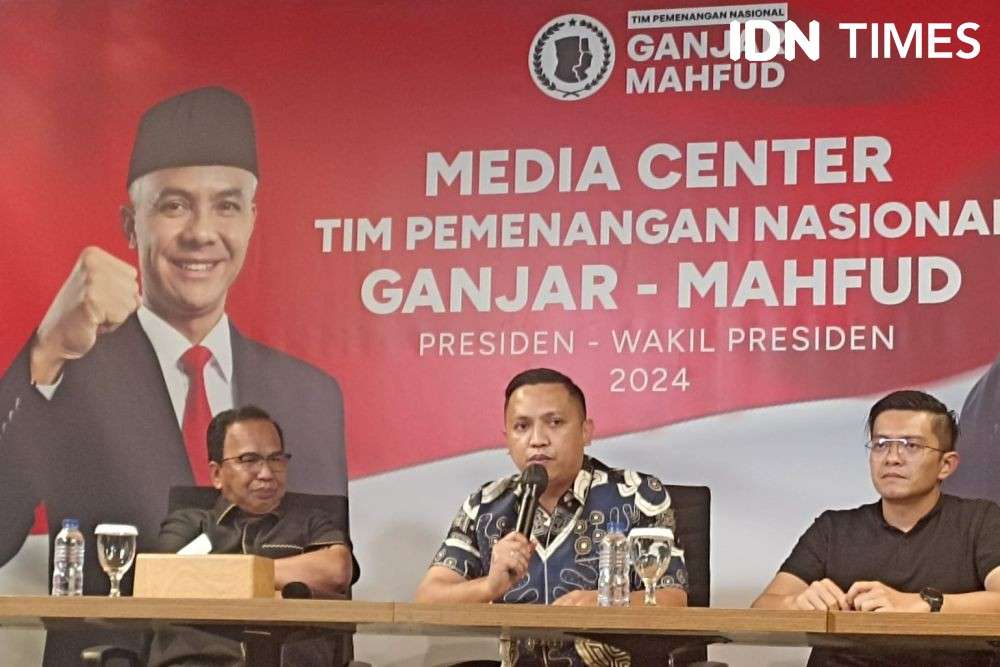 Hasto Kristiyanto Dilaporkan Atas Dugaan Penyebaran Hoaks