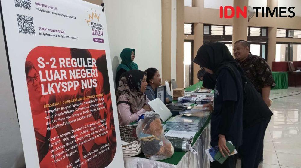 Bi Kaltim Berikan Beasiswa Rp Miliar Untuk Pendidikan