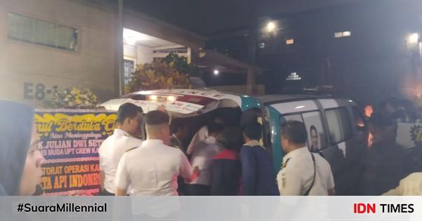 Masinis Krd Bandung Korban Tabrakan Ka Turangga Dikebumikan