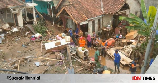 Dua Rumah Di Cimahi Porak Poranda Usai Diterjang Banjir