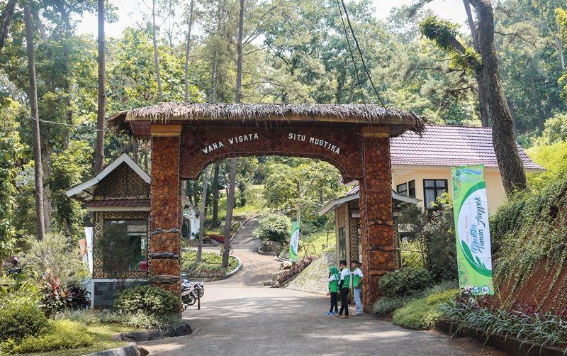 7 Tempat Wisata Kota Banjar Paling Hits Untuk Liburan