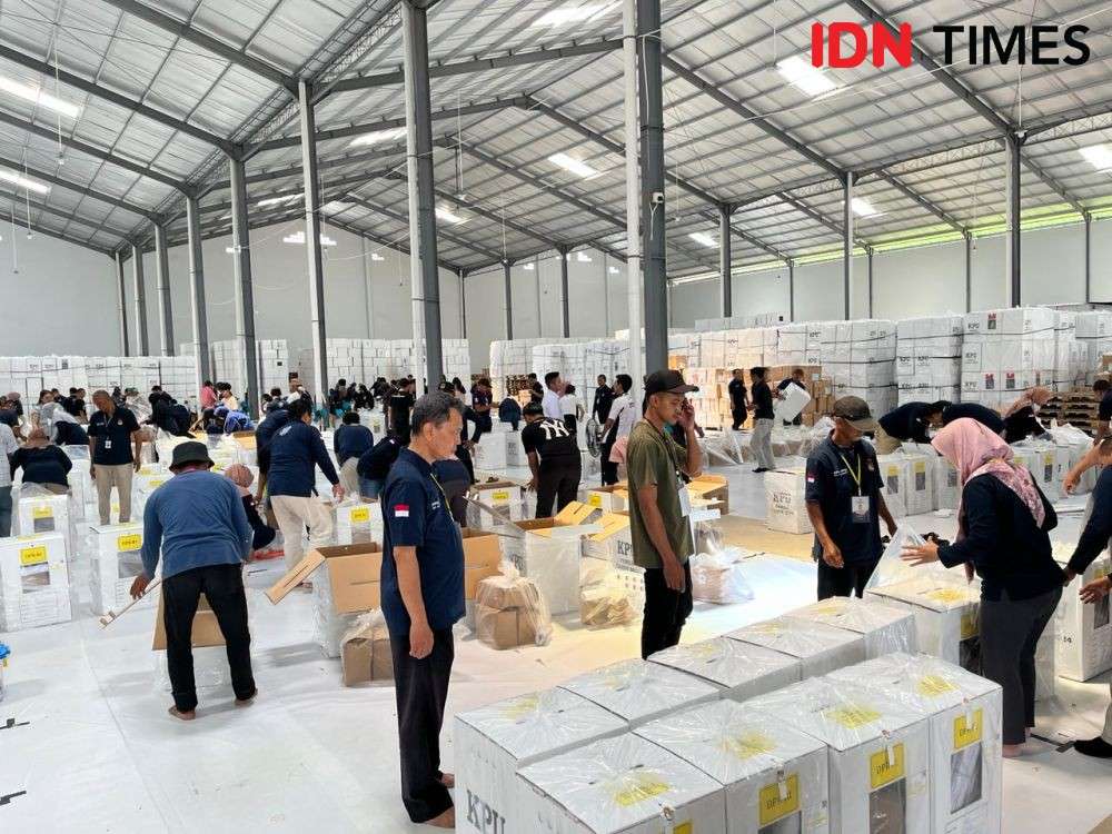 Dibungkus Plastik Kpu Semarang Mulai Distribusikan Logistik