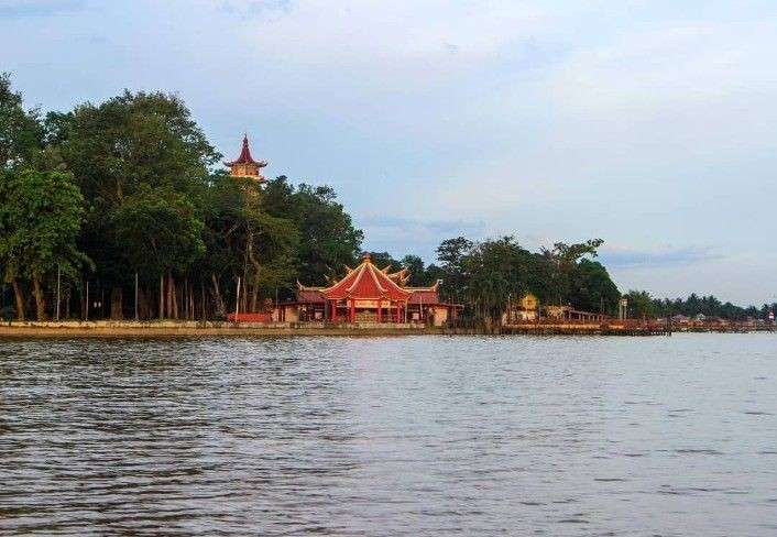 Cap Go Meh Dan Pulau Kemaro Ikon Puncak Perayaan Imlek