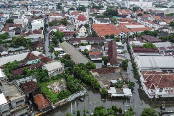 Indonesia Power Salurkan Bantuan Ke Korban Banjir Semarang