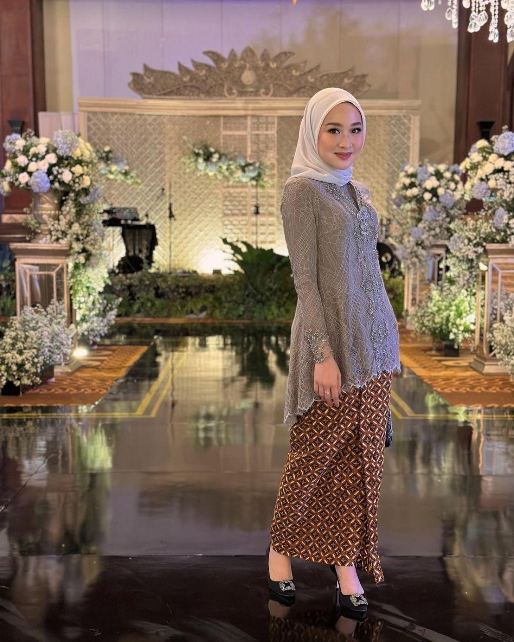 Inspirasi Model Payet Kebaya Kartini Mewah Dan Anggun