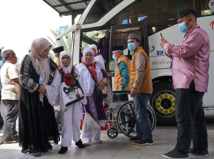 Garuda Delay Lagi Jemaah Haji Tak Bisa Pulang Ke Tanah