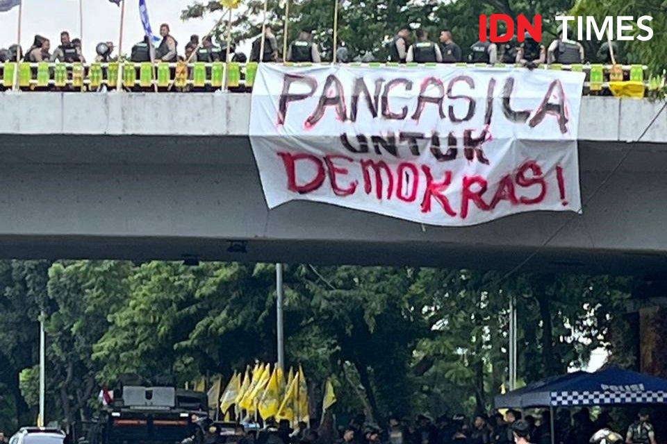 Foto Jebolnya Gedung Dpr Ri Dalam Demo Kawal Putusan Mk