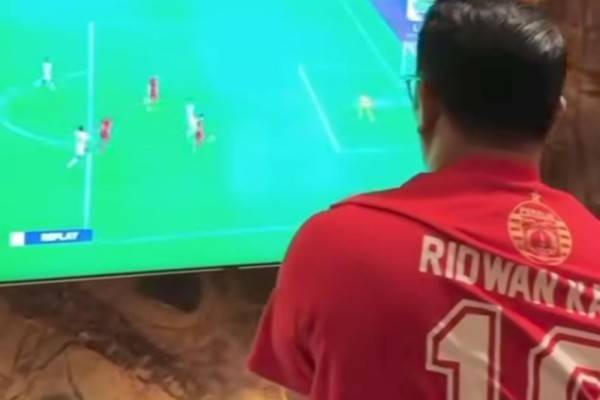 Momen Ridwan Kamil Dukung Persija Saat Lawan Madura United