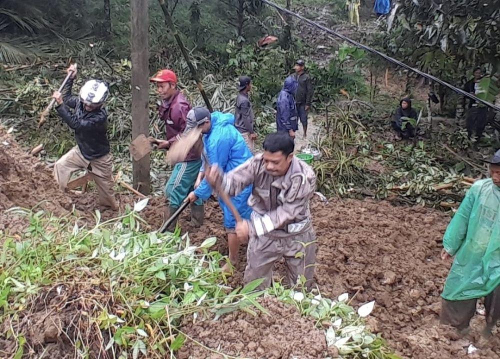 Banjir Dan Longsor Di Kabupaten Sukabumi Orang Tewas