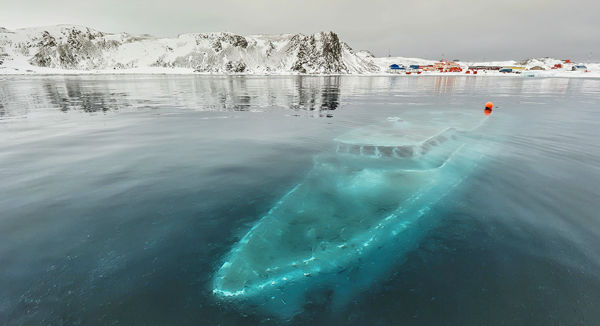 kapal pesiar antartika
