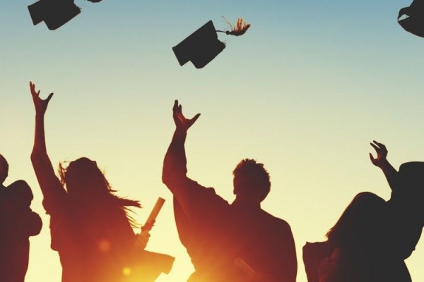 Untukmu Para Sarjana Baru, Menganggur Bukanlah Hal yang Tabu
