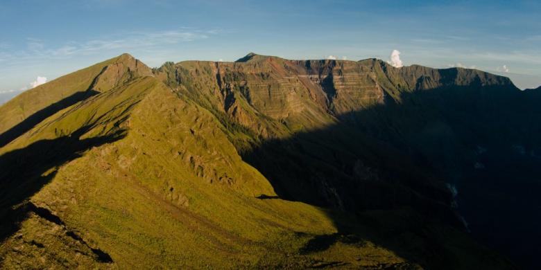 Pulau Sumbawa yang Tak Kalah Elok dari Pulau Bali dan  