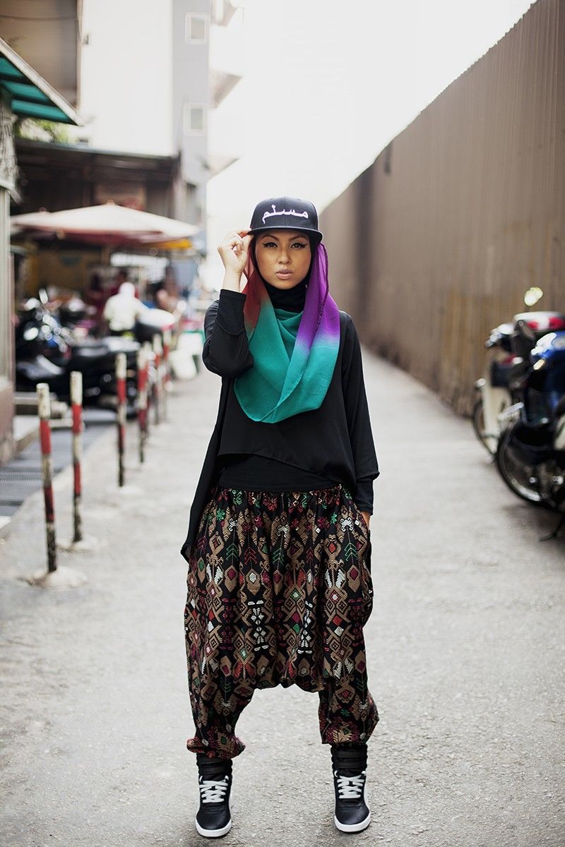 7 Contekan Gaya Baju Muslim Casual Keren Tapi Tetap Sopan