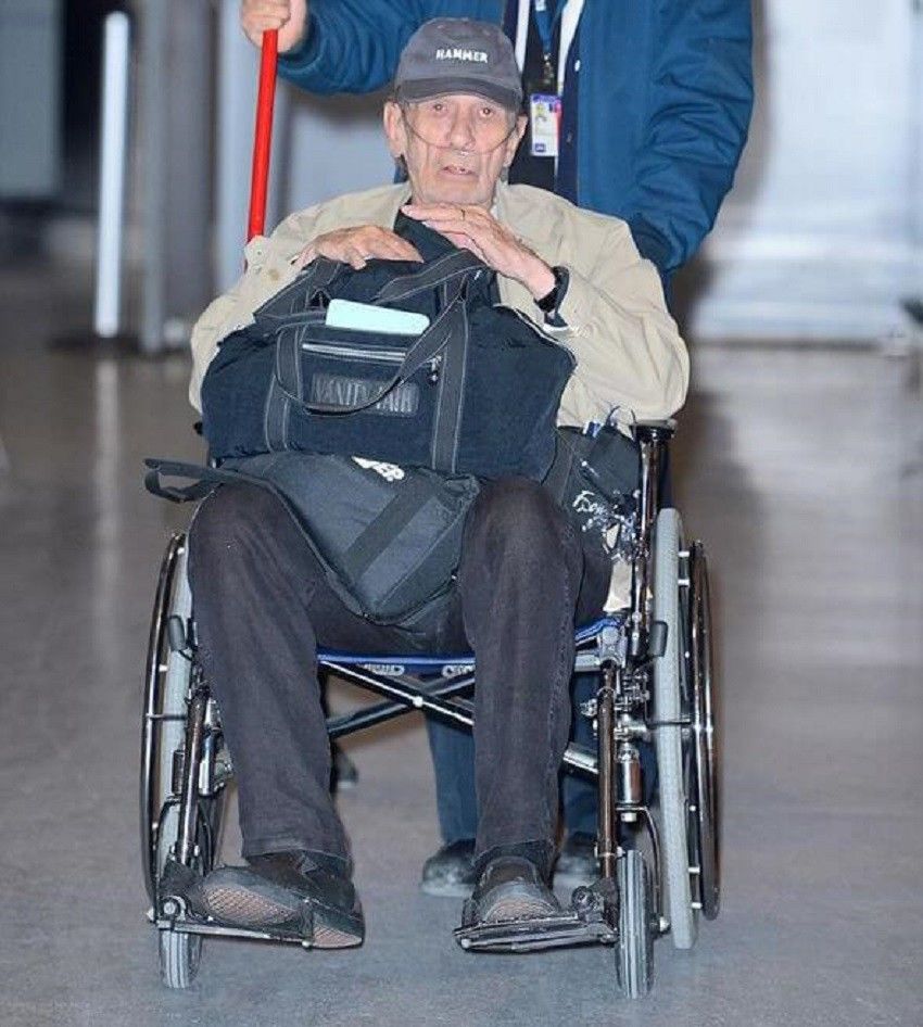 Фредди Меркури перед смертью в коляске