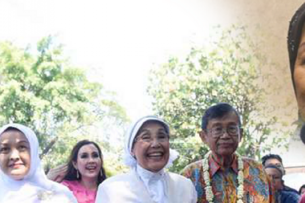 Akhirnya Sah! Nani Wijaya Resmi Menikah dengan Ajip Rosidi