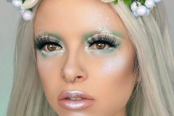 Siapa Bilang Cantik Harus Punya Alis? Beauty Blogger Ini Buktinya!