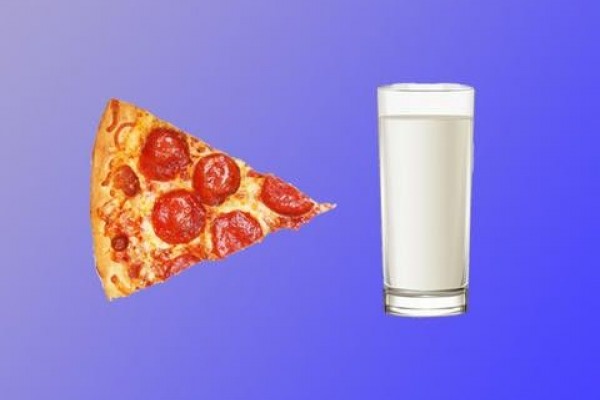 'Pizza Dip In Milk', Trend Nyeleneh Menikmati Pizza, Mau Mencobanya?