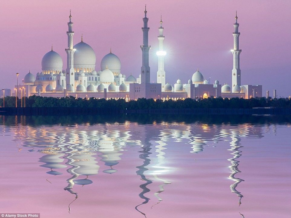 Menakjubkan Inilah 15 Masjid Terindah di Dunia 