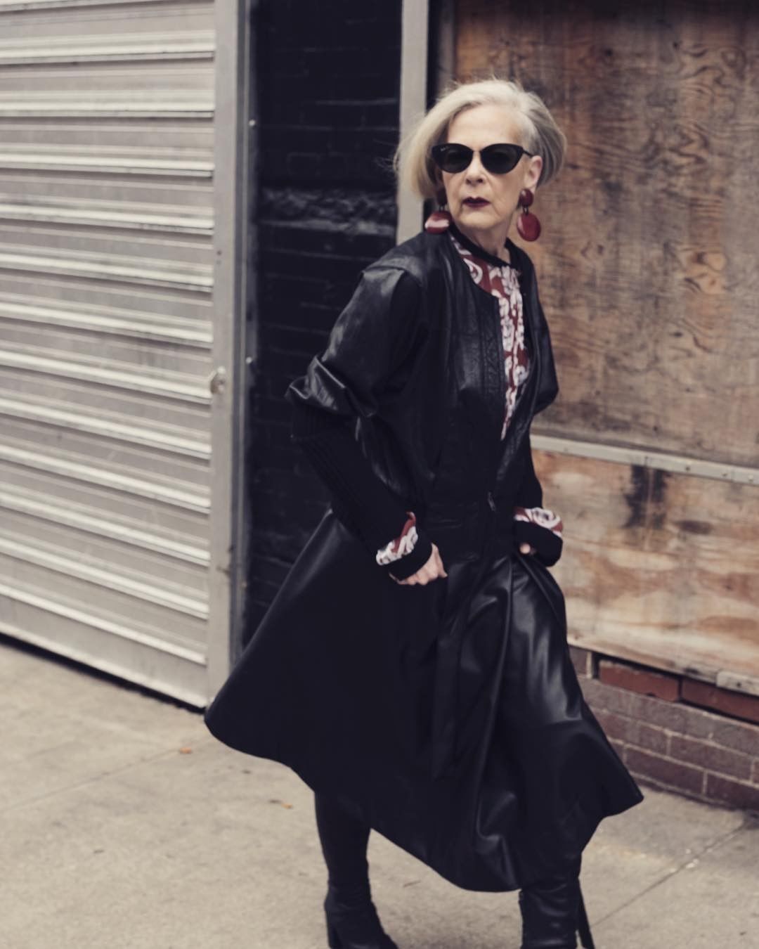 Nenek 63 Tahun Ini Buktikan Fashion Tak Pandang Usia