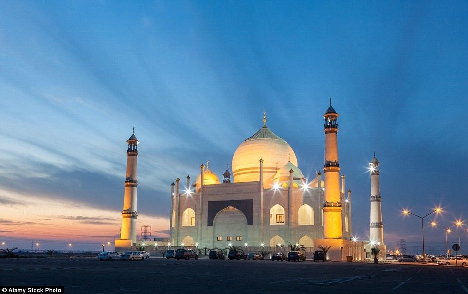 Menakjubkan Inilah 15 Masjid Terindah di Dunia 