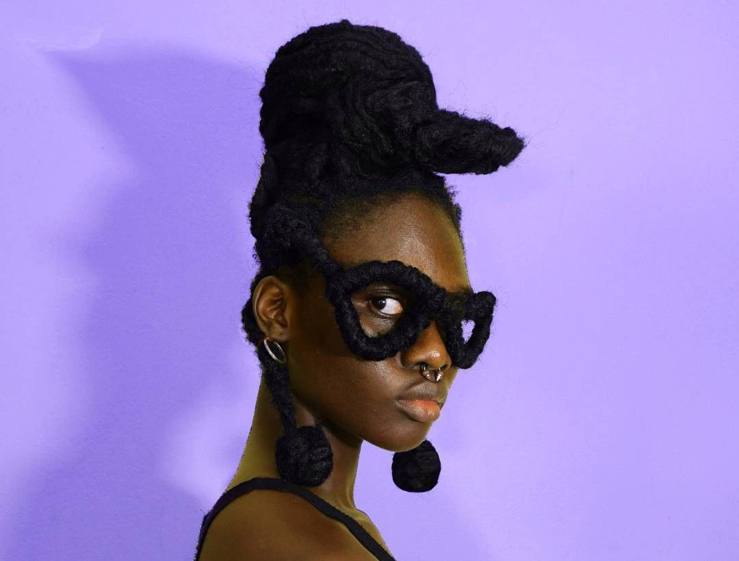 Wanita Ini Sulap Rambut Gimbalnya Jadi Karya Seni Unik